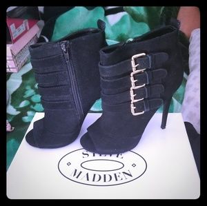 Steve Madden open toe booties